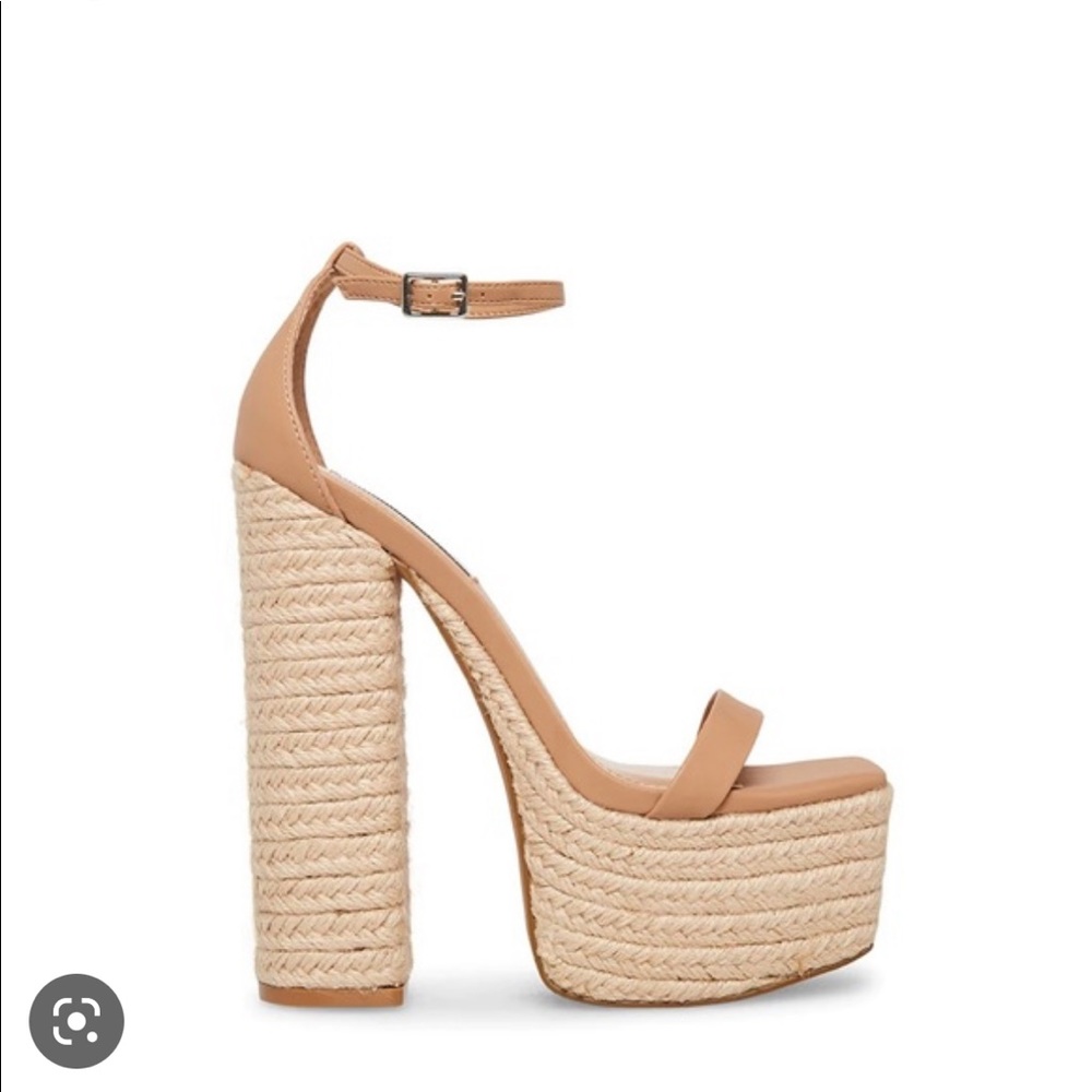 Steve Madden Alessandra natural size 6